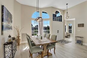 Almeria Court Pool Home