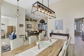 Almeria Court Pool Home