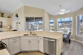 Almeria Court Pool Home