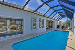 Almeria Court Pool Home