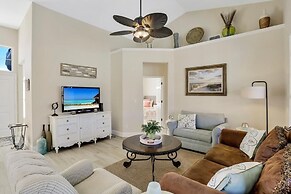 Almeria Court Pool Home