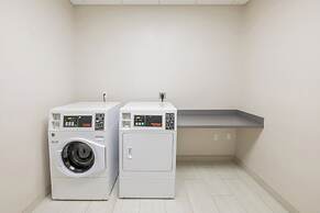 Holiday Inn Express & Suites Lindale by IHG