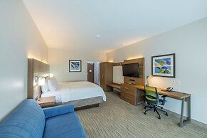 Holiday Inn Express & Suites Lindale by IHG