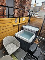 48 King West Boutique Hotel