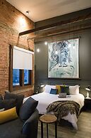 48 King West Boutique Hotel
