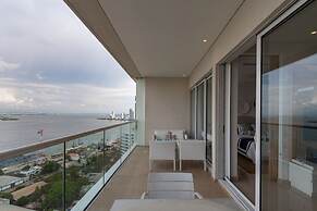 Classy 1 Bedroom Pool & Gym near Downtown