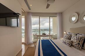 Classy 1 Bedroom Pool & Gym near Downtown