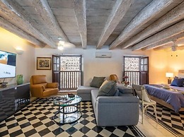 Elegant 1 Bedroom Near San Pedro Church