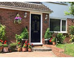 Queens Road Rental - Winchester Accommodation