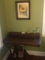 Howarth House B&B