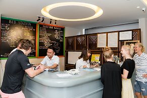 Bed Station Hostel & Pool  Bar Hoi An