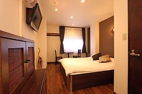 HOTEL 3o'clock TENNOJI