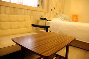 HOTEL 3o'clock TENNOJI