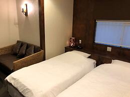 HOTEL 3o'clock TENNOJI