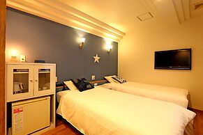 HOTEL 3o'clock TENNOJI