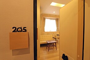 HOTEL 3o'clock TENNOJI