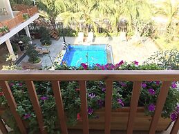 Naomi Resort