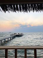 Naomi Resort