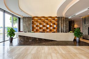 Muong Thanh Grand Bai Chay Hotel