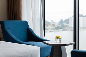 Muong Thanh Grand Bai Chay Hotel