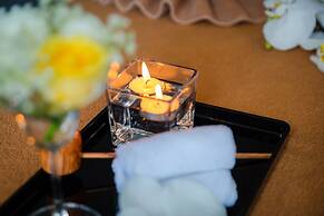 Muong Thanh Grand Bai Chay Hotel