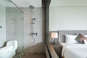 Muong Thanh Grand Bai Chay Hotel