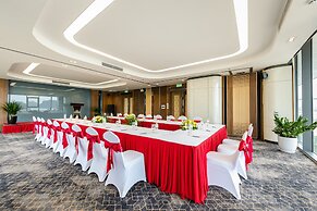 Muong Thanh Grand Bai Chay Hotel