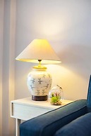 The Art - Hung Viet near Truc Bach lake