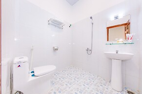 Super OYO 598 Peony Hotel