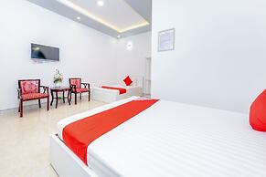 Super OYO 598 Peony Hotel