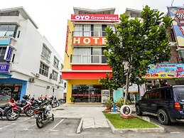 OYO 89583 Grove Hotel