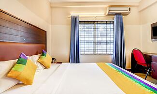 Itsy Hotels Ammu Regency