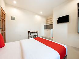 OYO 490 V-cat Apartelle