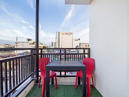 OYO 490 V-cat Apartelle