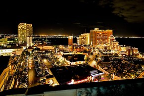 Lequ Okinawa Chatan Spa & Resort