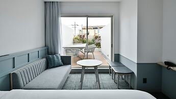 Lequ Okinawa Chatan Spa & Resort