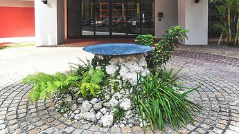 Lequ Okinawa Chatan Spa & Resort