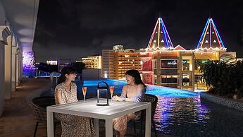 Lequ Okinawa Chatan Spa & Resort