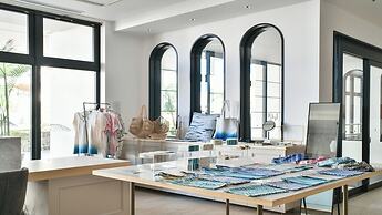 Lequ Okinawa Chatan Spa & Resort