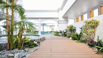 Lequ Okinawa Chatan Spa & Resort