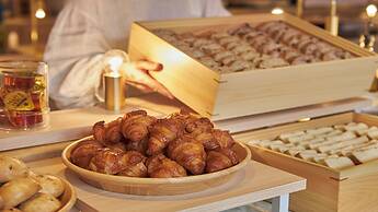 Lequ Okinawa Chatan Spa & Resort