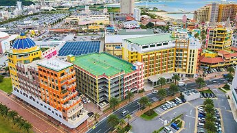 Lequ Okinawa Chatan Spa & Resort