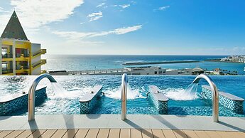 Lequ Okinawa Chatan Spa & Resort