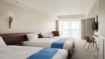 Lequ Okinawa Chatan Spa & Resort