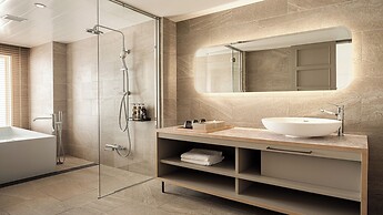 Lequ Okinawa Chatan Spa & Resort