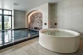 Lequ Okinawa Chatan Spa & Resort