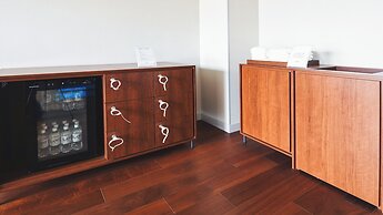 Lequ Okinawa Chatan Spa & Resort