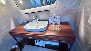 Lequ Okinawa Chatan Spa & Resort