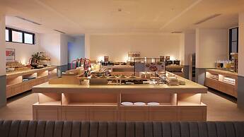 Lequ Okinawa Chatan Spa & Resort