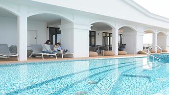 Lequ Okinawa Chatan Spa & Resort